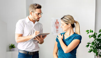 Osteopathy for Chronic Joint Pain: A Natural Path to Relief and Complementary Care